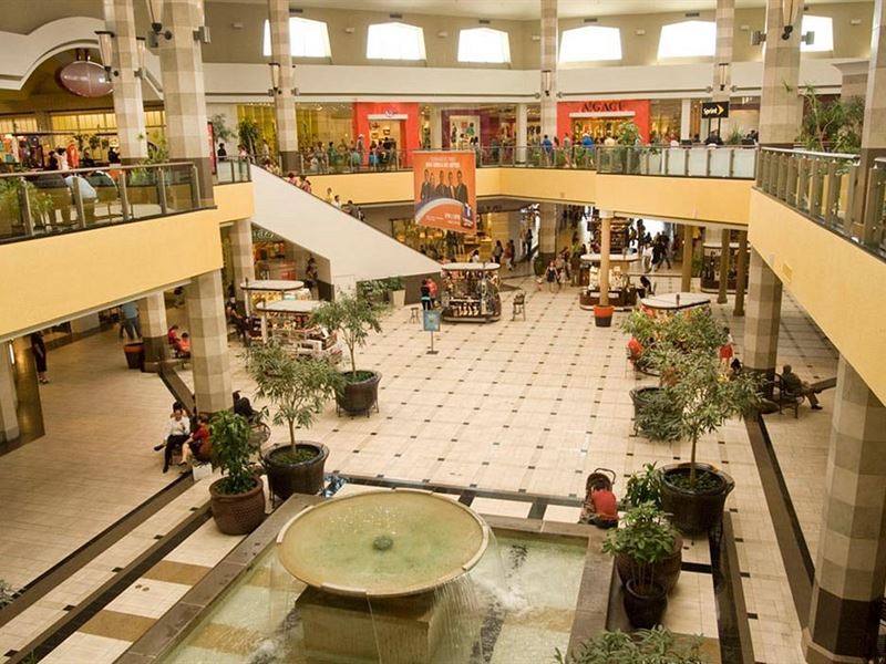 Cielo Vista Mall Shopping