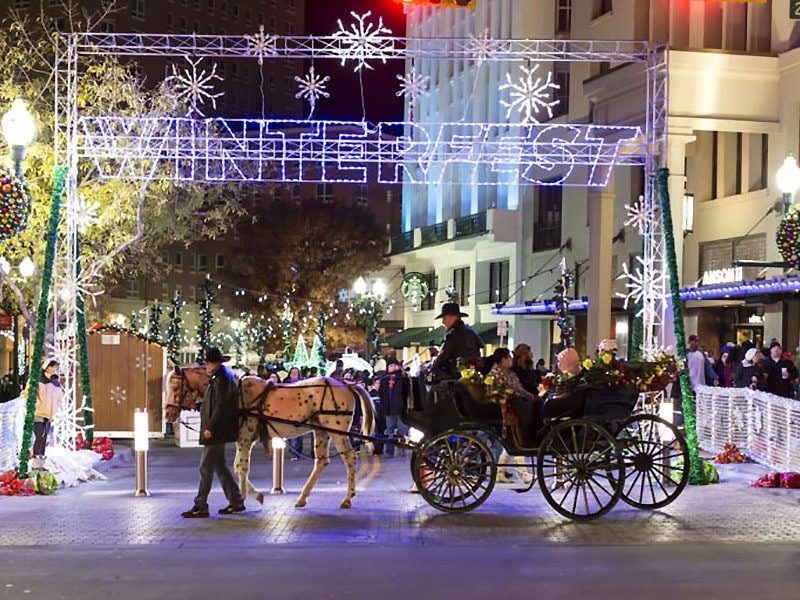 El Paso Winter Events Guide: Light Shows, Markets & Family Activities